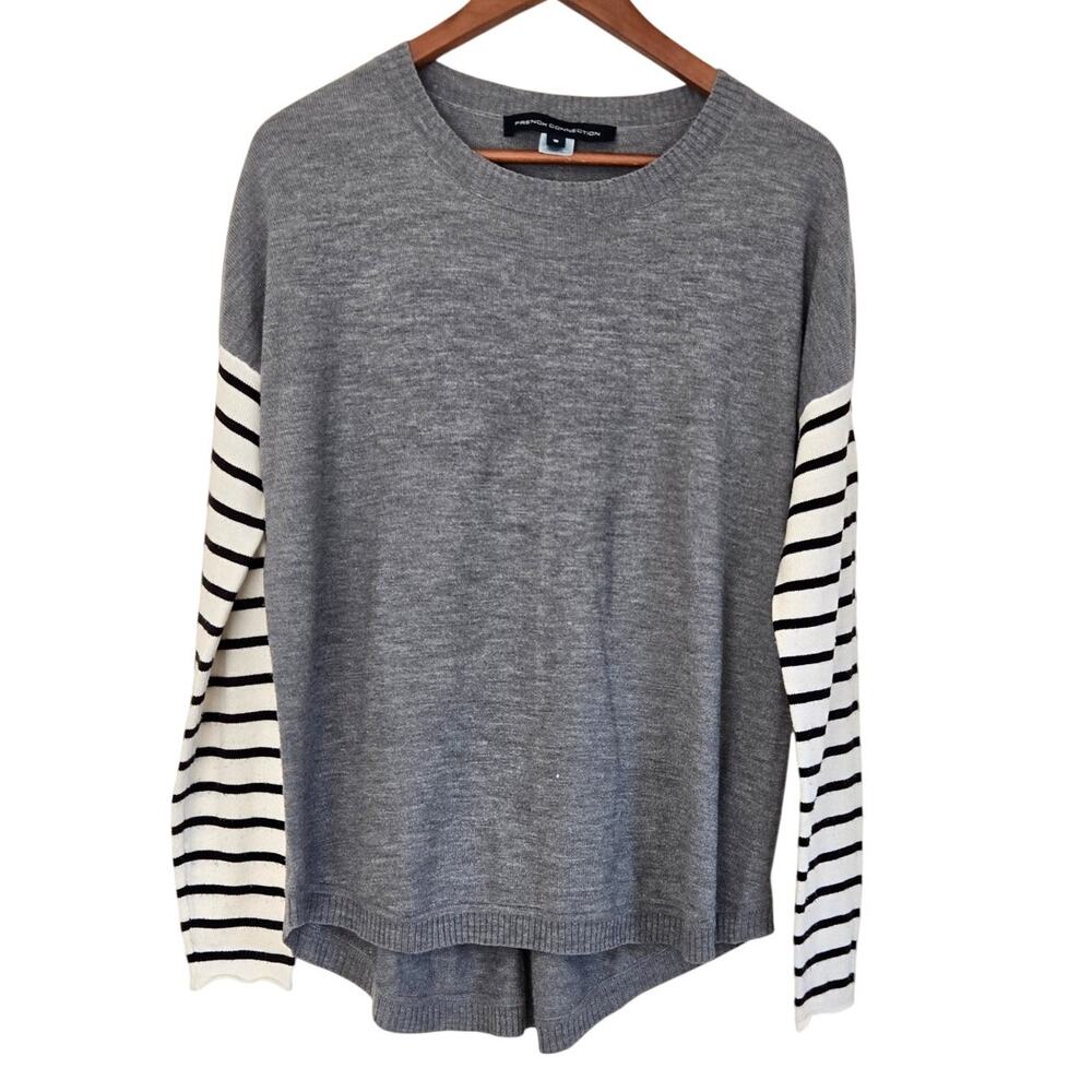 Modern Minimalist Contemporary Casual Gray Crewneck High Low Hemline Sweater M